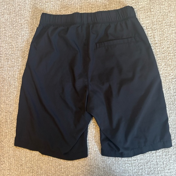 Old Navy Boys Black Stretchtech Shorts - size XL - Picture 3 of 5